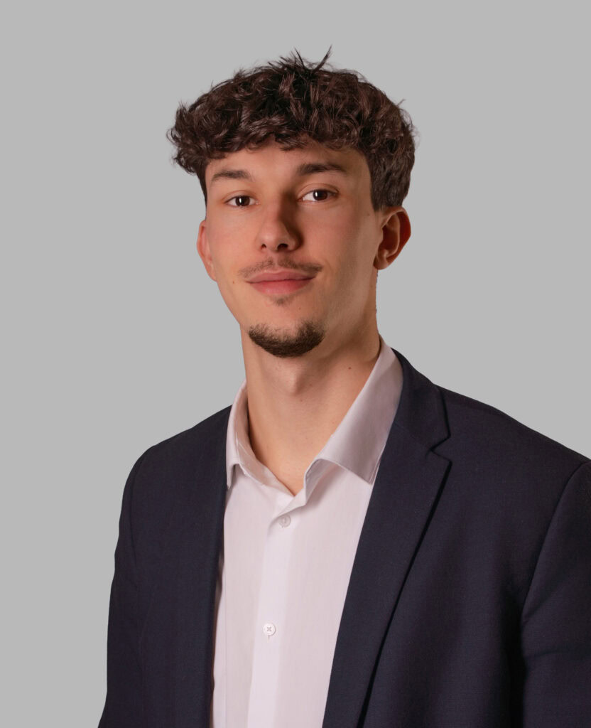 26 01 axio capital 0031 lucas ferron format vertical